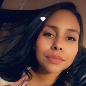 Meet your Posher, Valentina